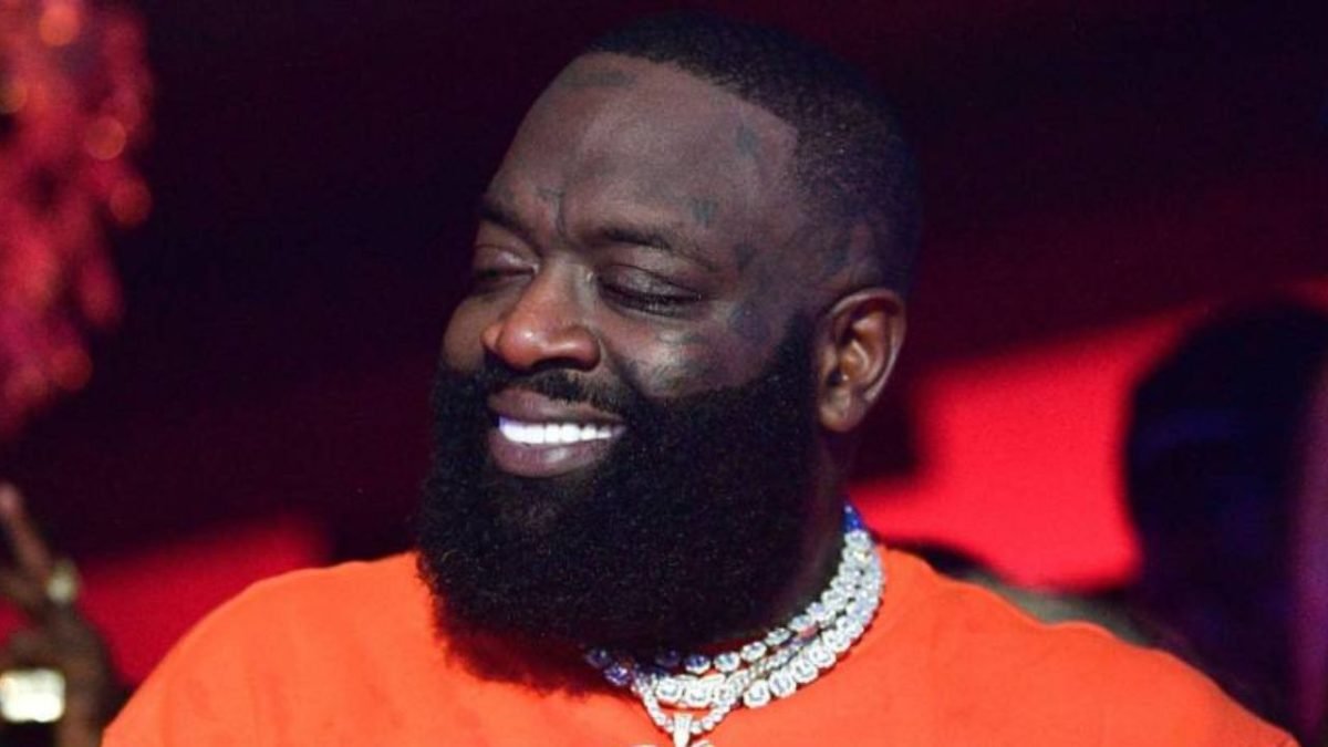 RICK ROSS GIVES ‘BOSS’ ADVICE ON HOW TO FINESSE AIRLINES